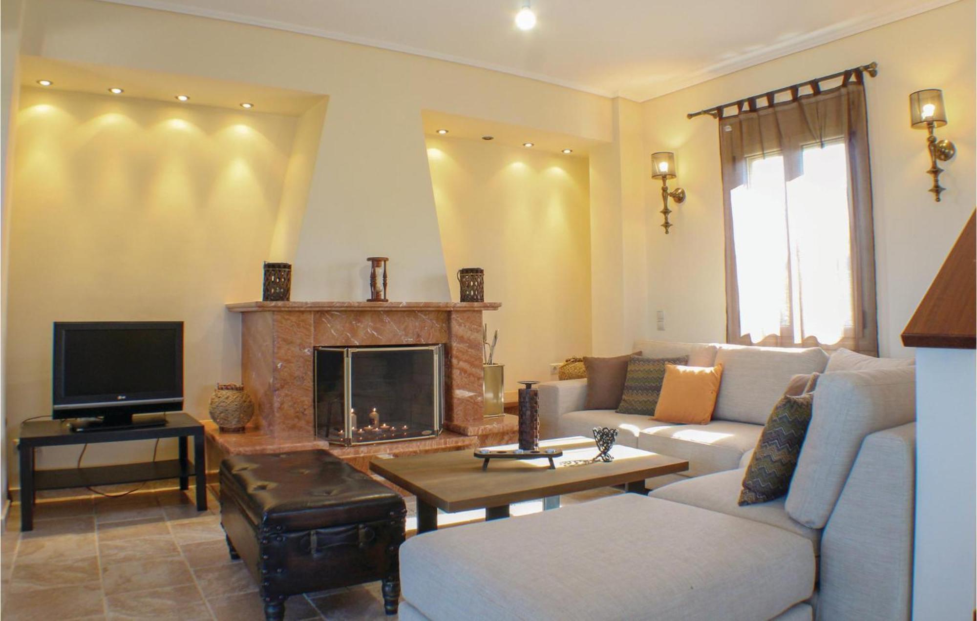 Awesome home in Koroni with 5 Bedrooms, Jacuzzi&Outdoor swimming pool Zewnętrze zdjęcie