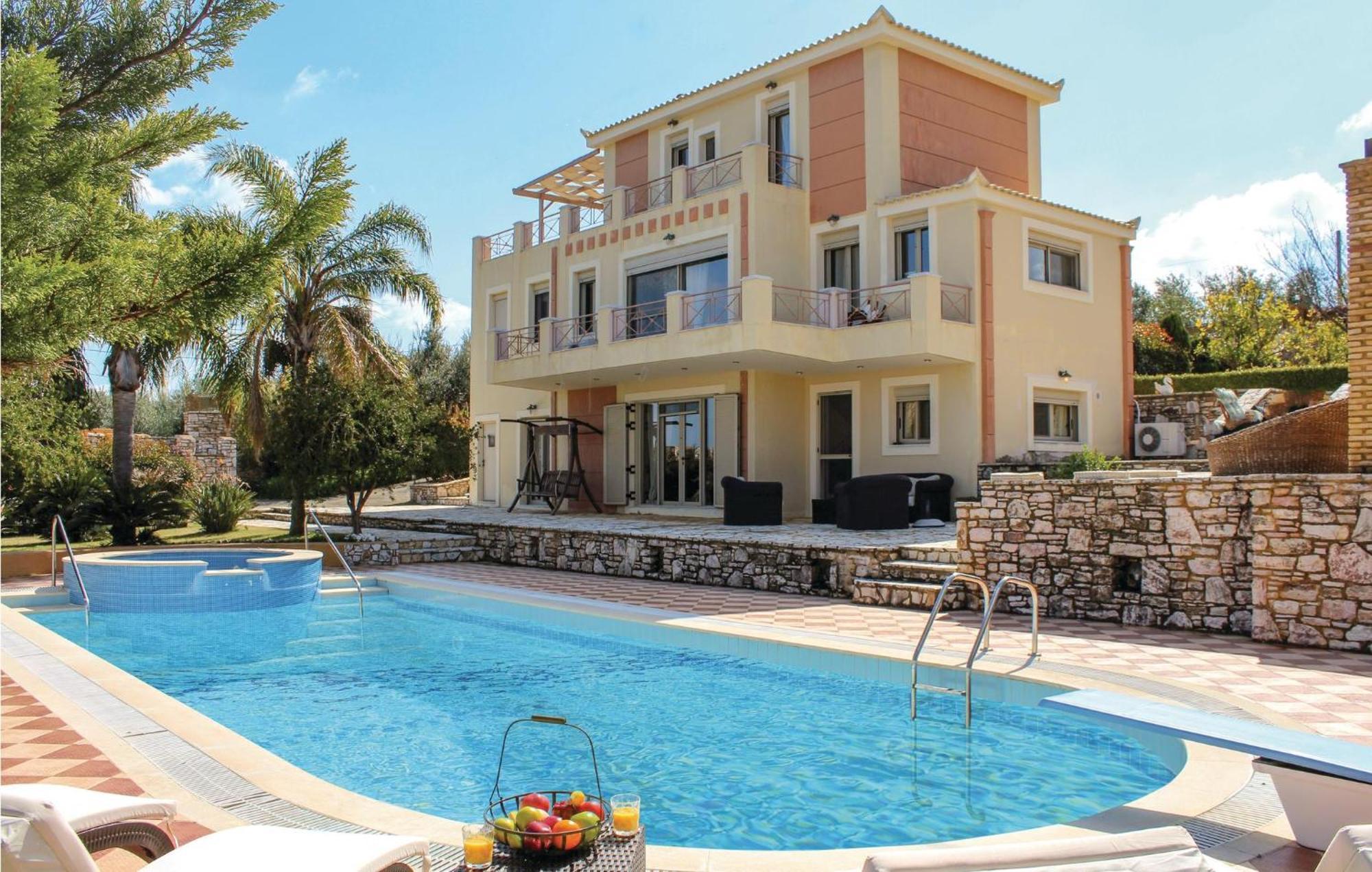 Awesome home in Koroni with 5 Bedrooms, Jacuzzi&Outdoor swimming pool Zewnętrze zdjęcie