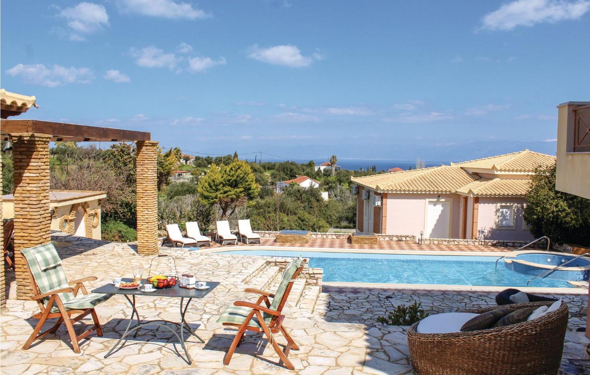 Awesome home in Koroni with 5 Bedrooms, Jacuzzi&Outdoor swimming pool Zewnętrze zdjęcie