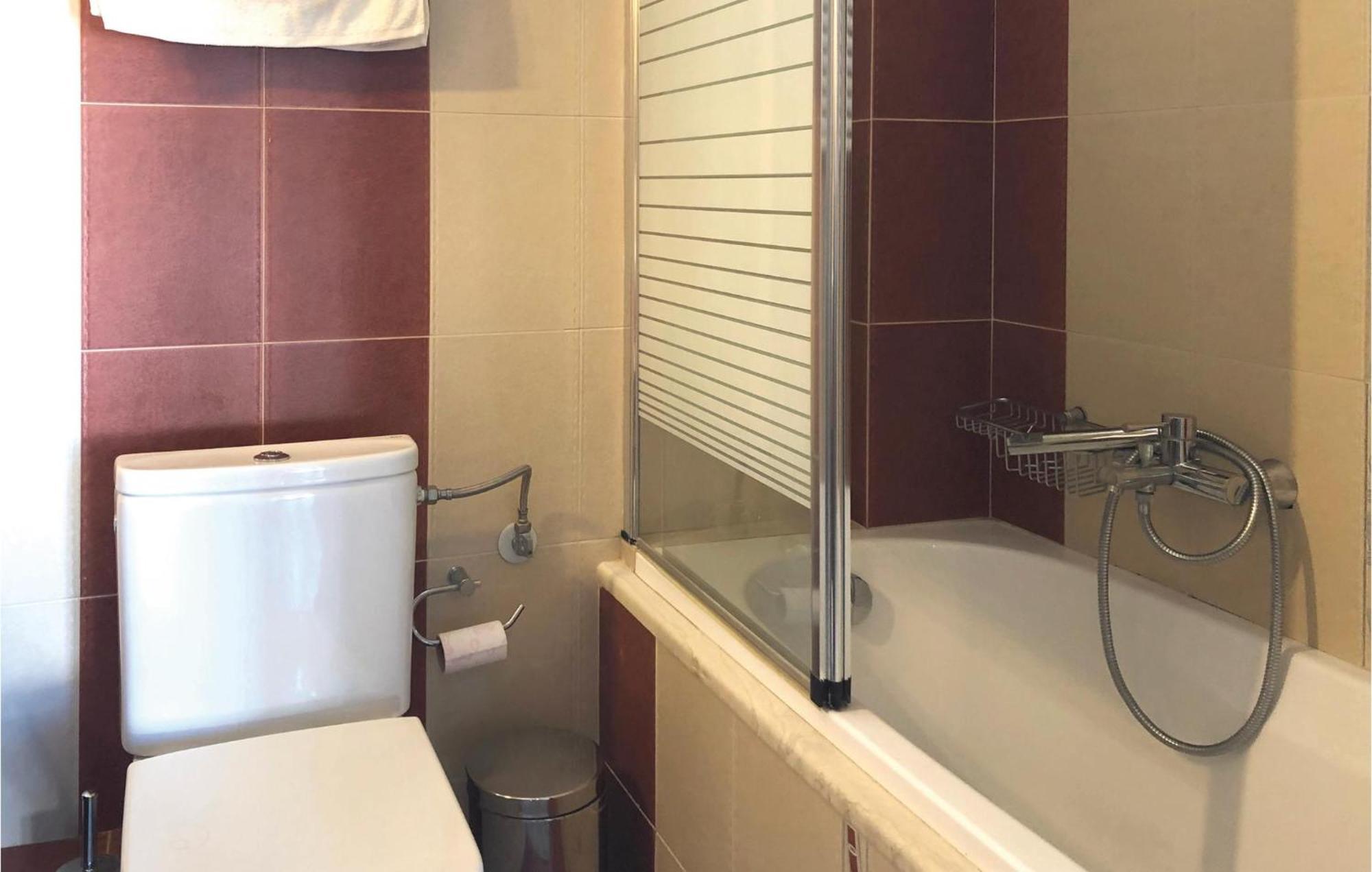 Awesome home in Koroni with 5 Bedrooms, Jacuzzi&Outdoor swimming pool Zewnętrze zdjęcie