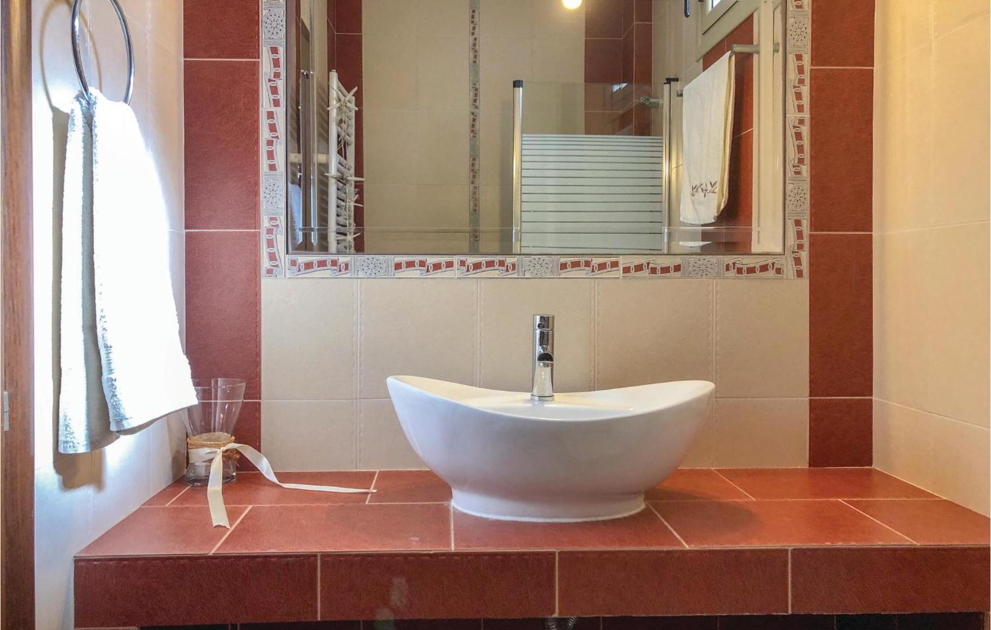 Awesome home in Koroni with 5 Bedrooms, Jacuzzi&Outdoor swimming pool Zewnętrze zdjęcie